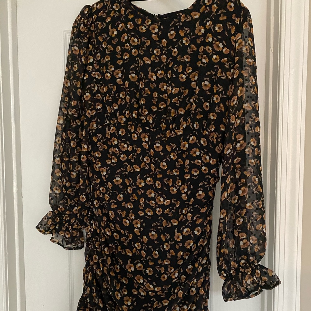 VICI BRAND NEW dress size large